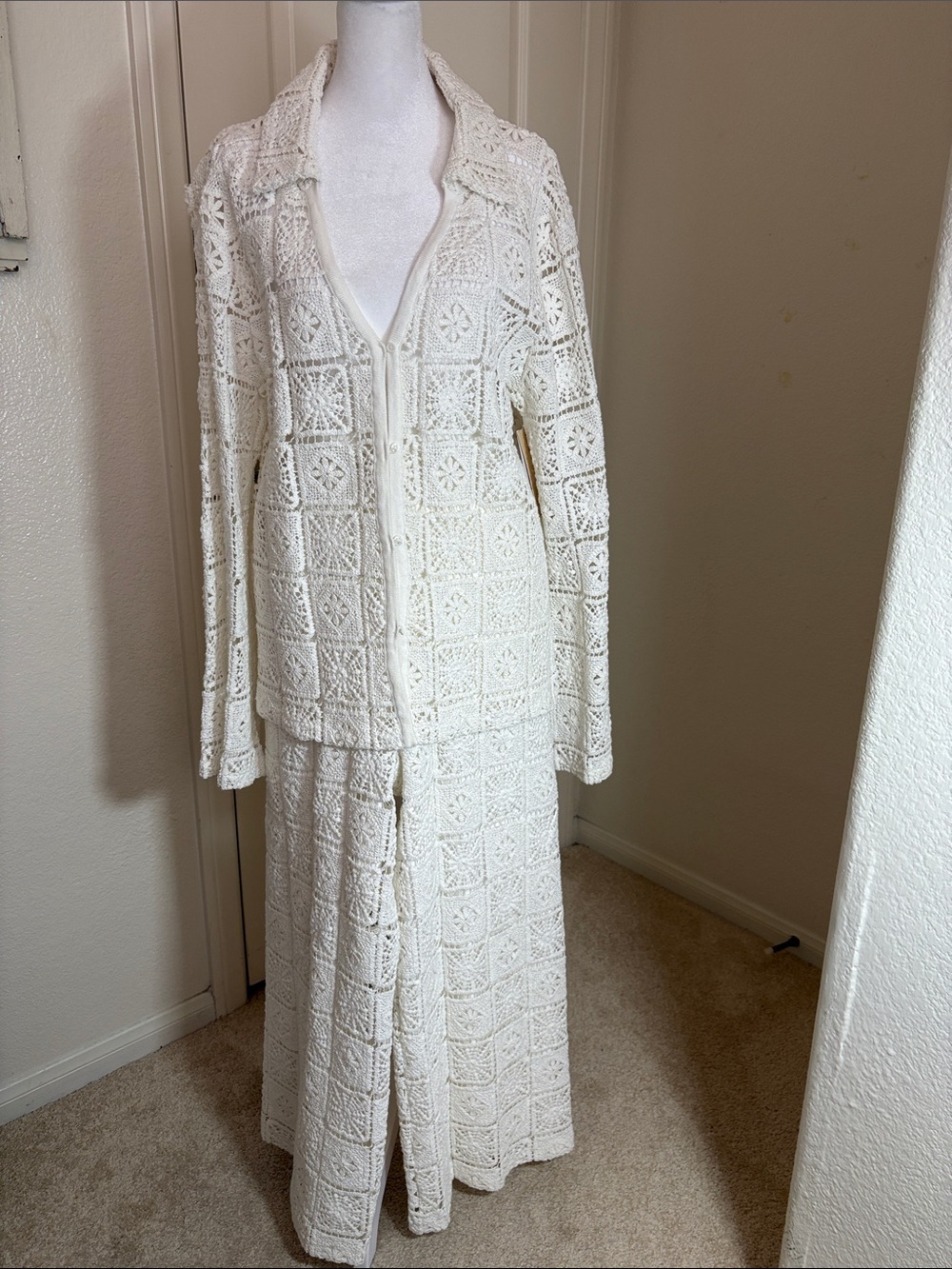 Suited Timeless 2p Crocheted Suit